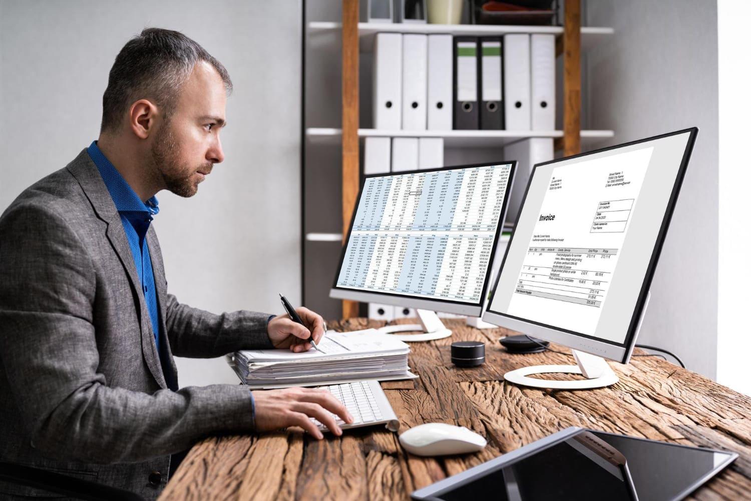 Smartlane Records: Structured Pages for Project Notes & Stakeholder Summaries